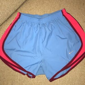 Baby blue nike sheets with choral and maroon trim